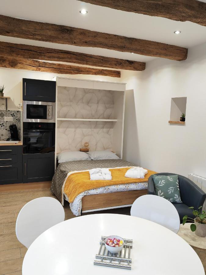 A La Memoire De Merlin & Spa Saint-Malon-sur-Mel Exterior photo